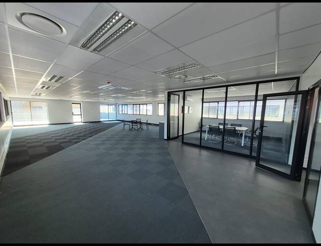 291M² OFFICE TO LET IN SANDTON CENTRAL
